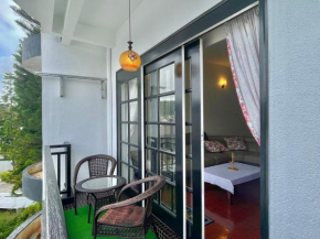 Cozy Cottage-Style Apartment Entire Unit